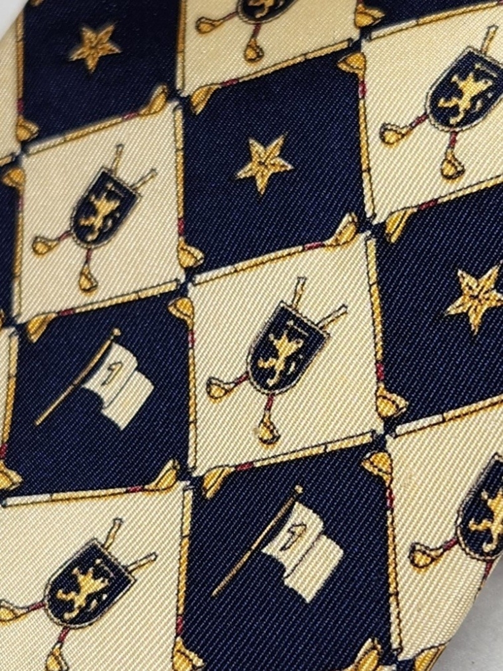 Vintage Tommy Hilfiger Golf Tie 100% Silk Made in USA Navy Cream Preppy 3.5" - Picture 3 of 11